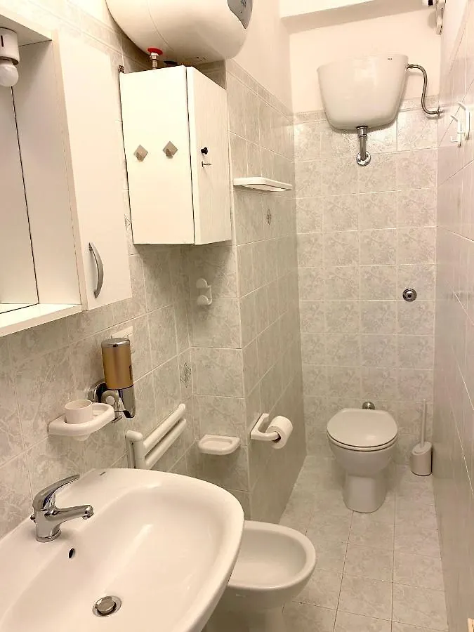 Spacious Apartment In Realmonte, Sea View Реальмонте